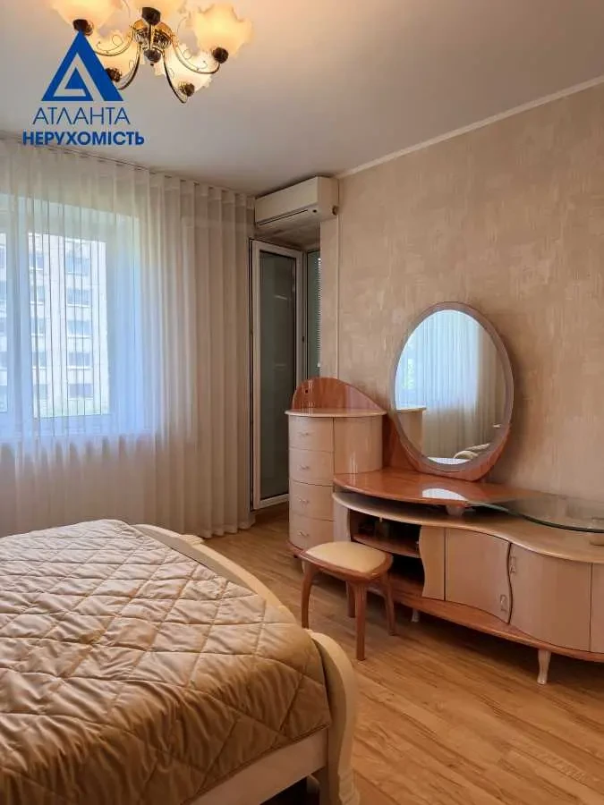 4-к квартира Луцьк, Шота Руставелі 10 3