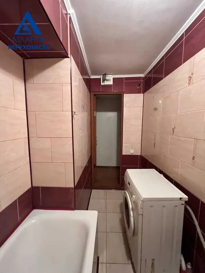 1-к квартира Луцьк, Відродження 22а 11