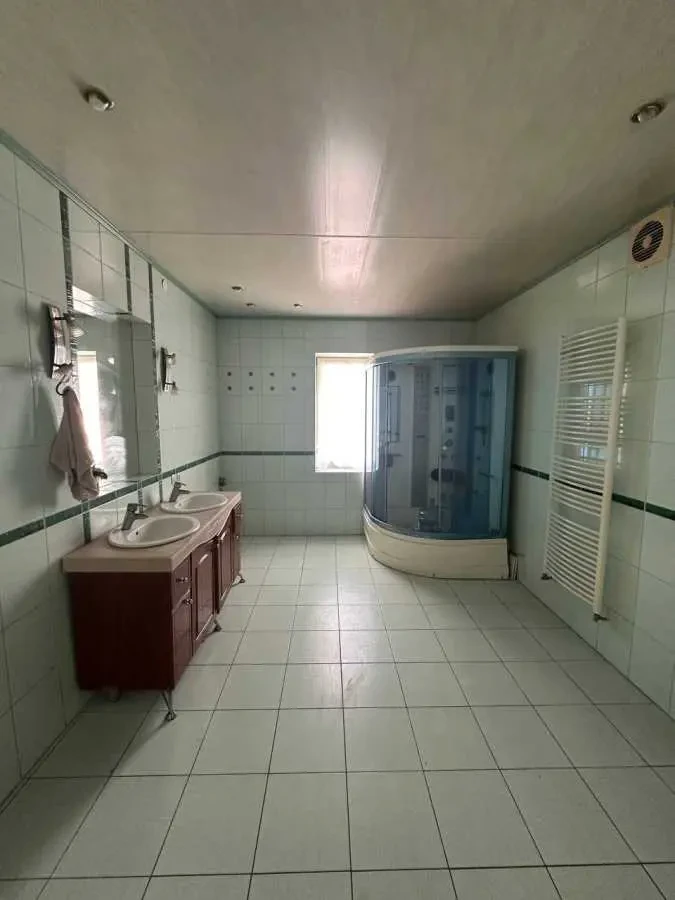 8-к квартира Рівне, Озерянка 9