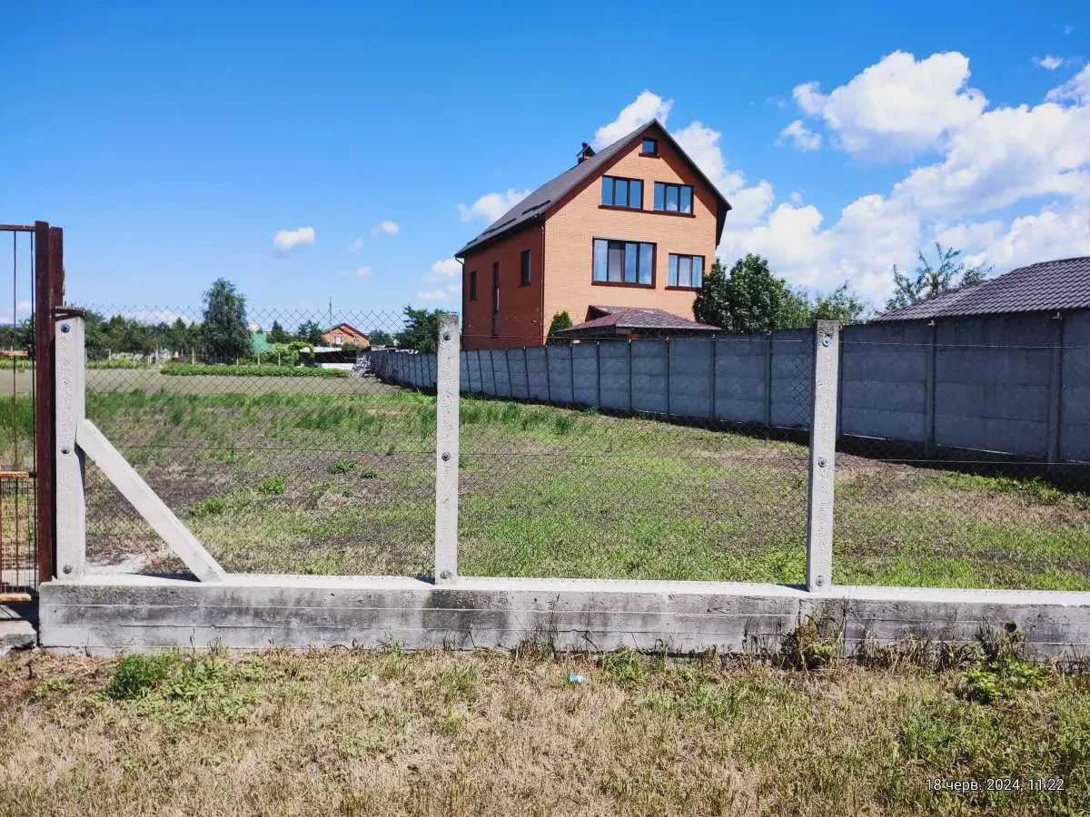 ділянка під житлову забудову Броварський, Погреби, Центральная 3