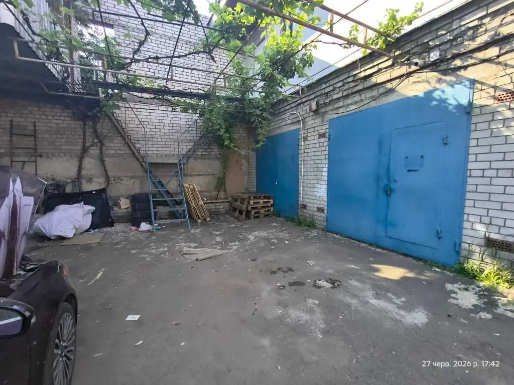 окремий гараж Київ, Деснянський, Пухівська 2 11