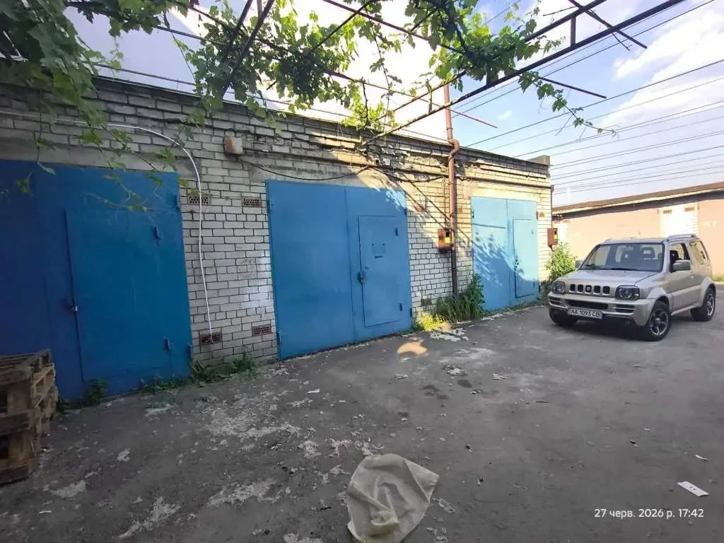 окремий гараж Київ, Деснянський, Пухівська 2 12