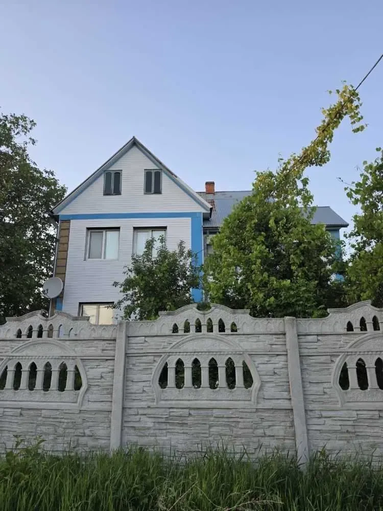5-к будинок Білоцерківський, Мала Вільшанка, Польова 2
