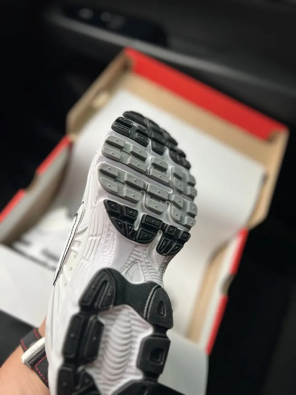 Кроссовки Женские Nike Air Max Moto 2k White Арт 21718 (Найк Аир Макс Мото 2к, унисекс) 4