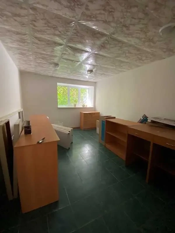 торгові площі Шполянський, Шпола, Слобідська 108а 6