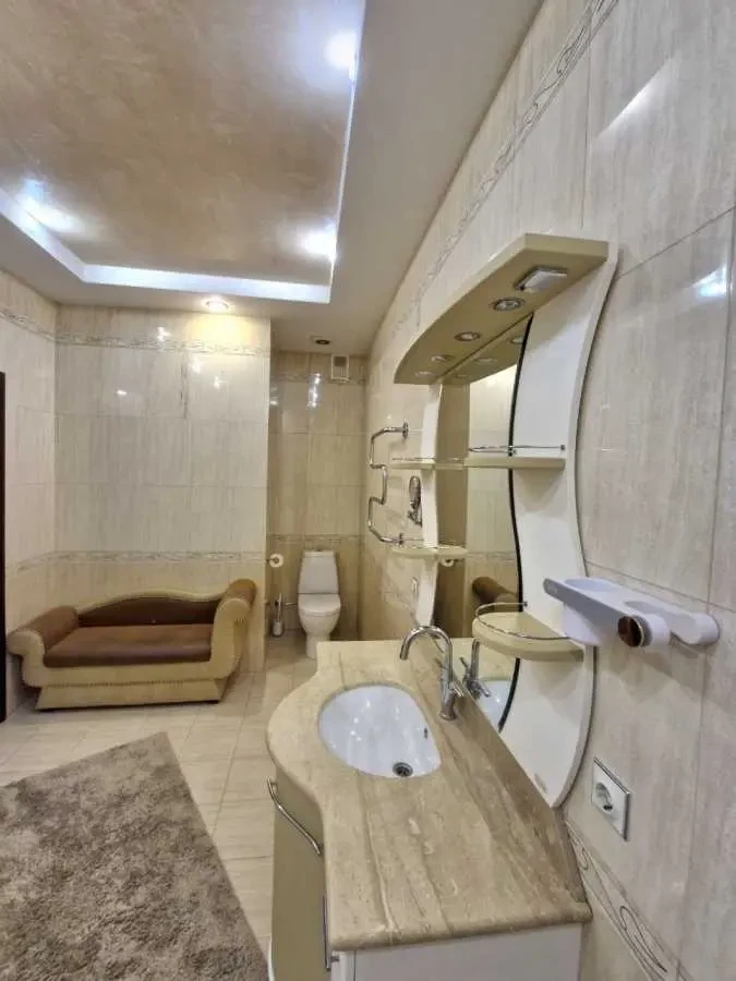 3-к квартира Київ, Голосіївський, Жилянська 59 13