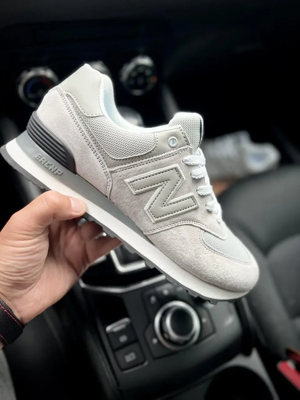 Кроссовки New Balance 574 арт 21648 (человечи,26 беленс)
