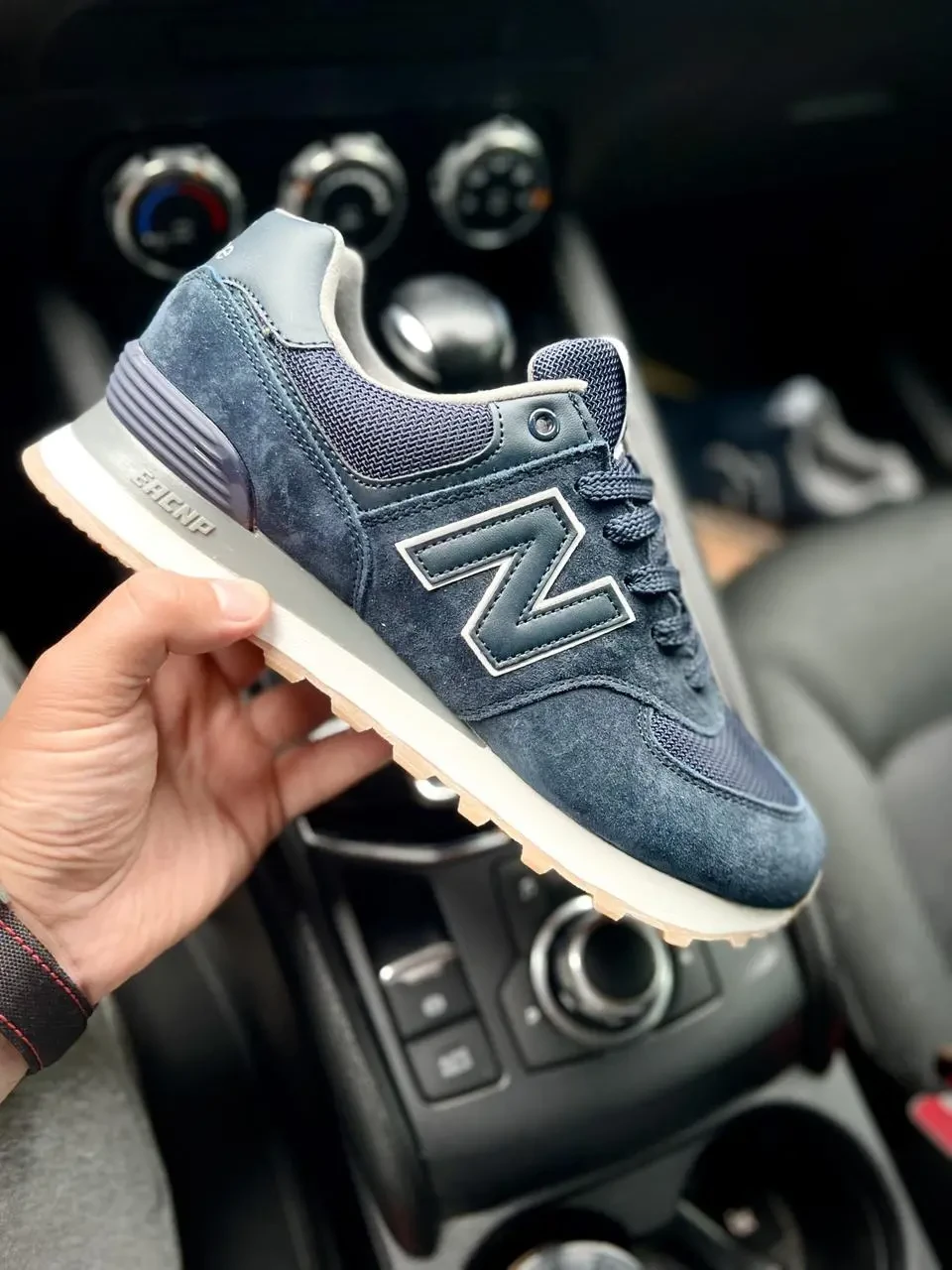 Кроссовки New Balance 574 арт 21644 (человечи, консультал беленс)