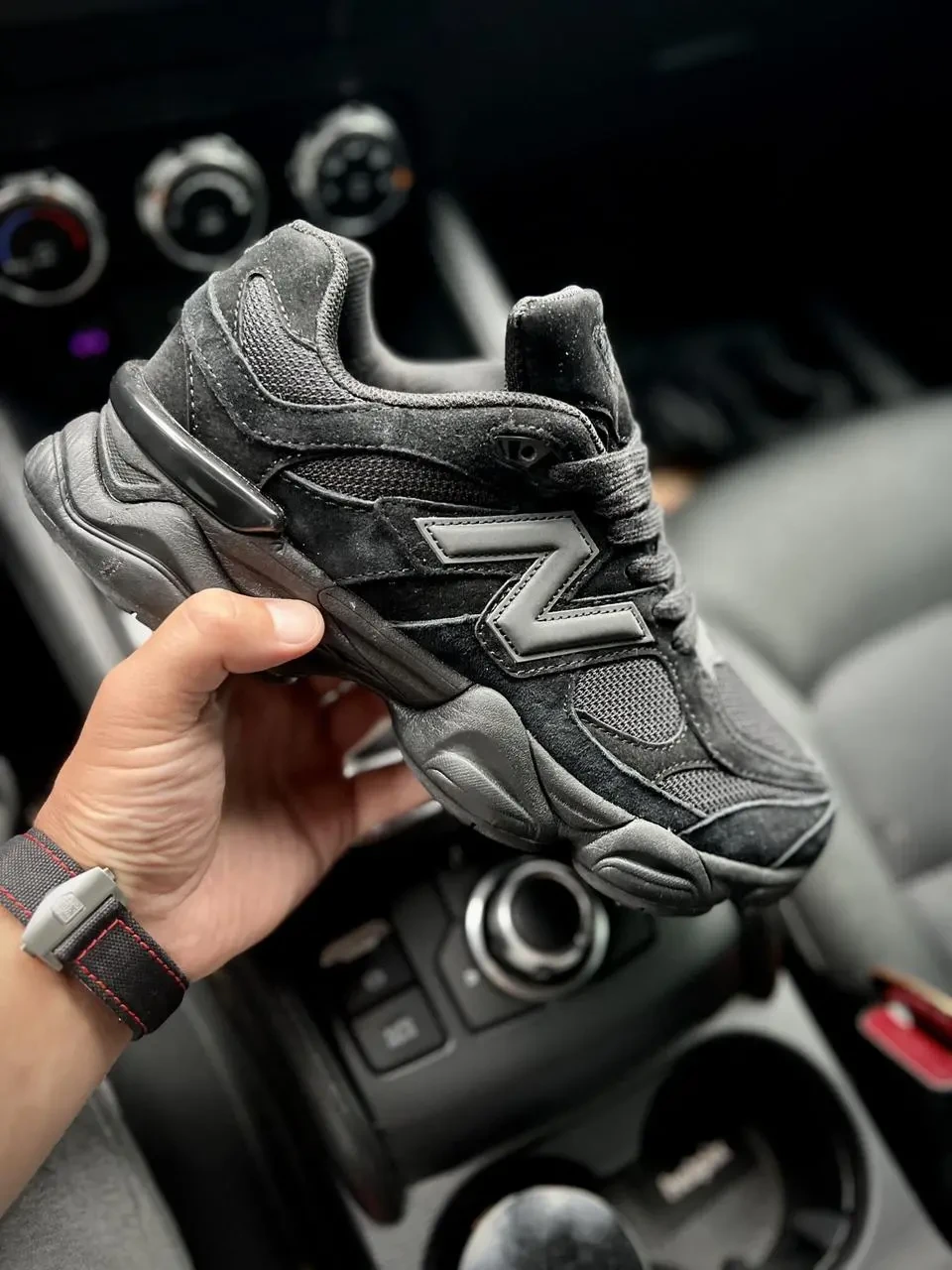 Кроссовки New Balance 9060 арт 21634 (человечи,26 беленс)