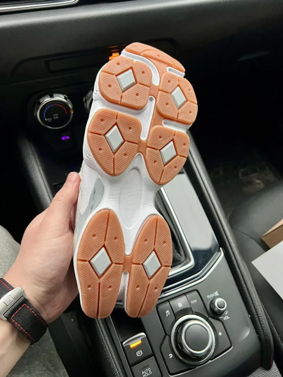 Кроссовки New Balance 9060 арт 21554 (женские,26-биленс) 3
