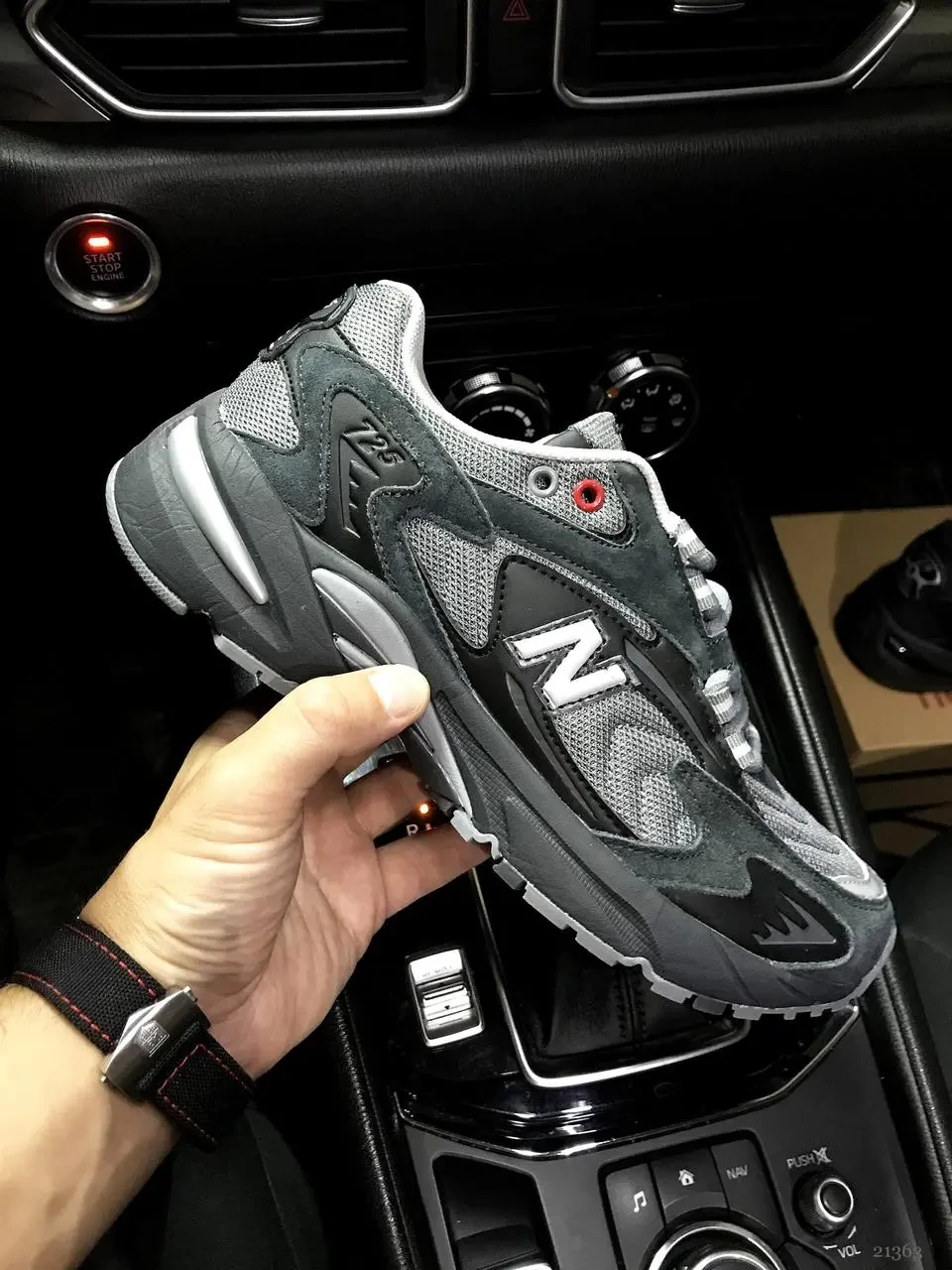 Кроссовки New Balance 725 арт 21363 (человечи,26 беленс)