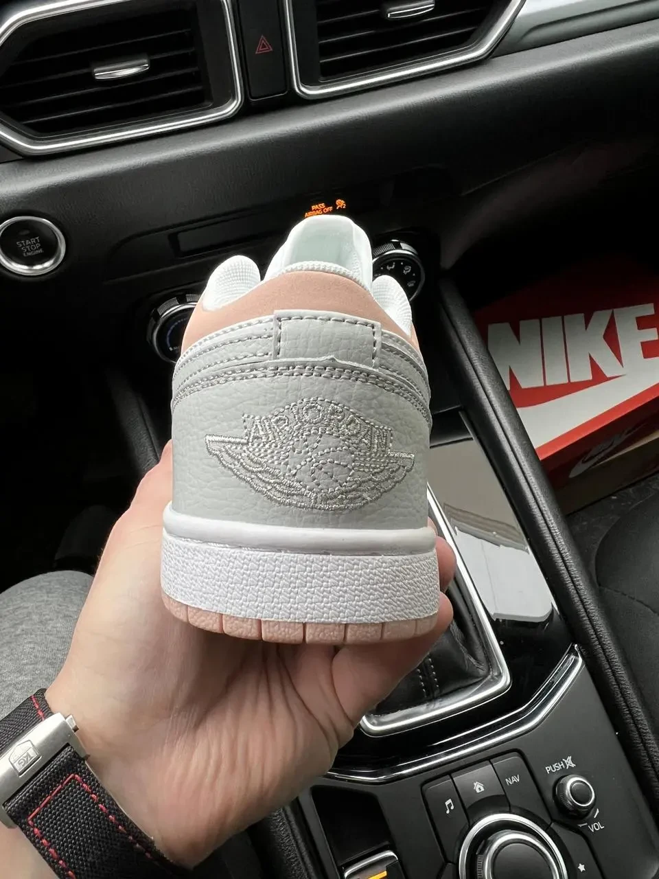 Кроссовки Nike Air Jordan 1 Low арт 21265 (найк, джордан, женские) 4