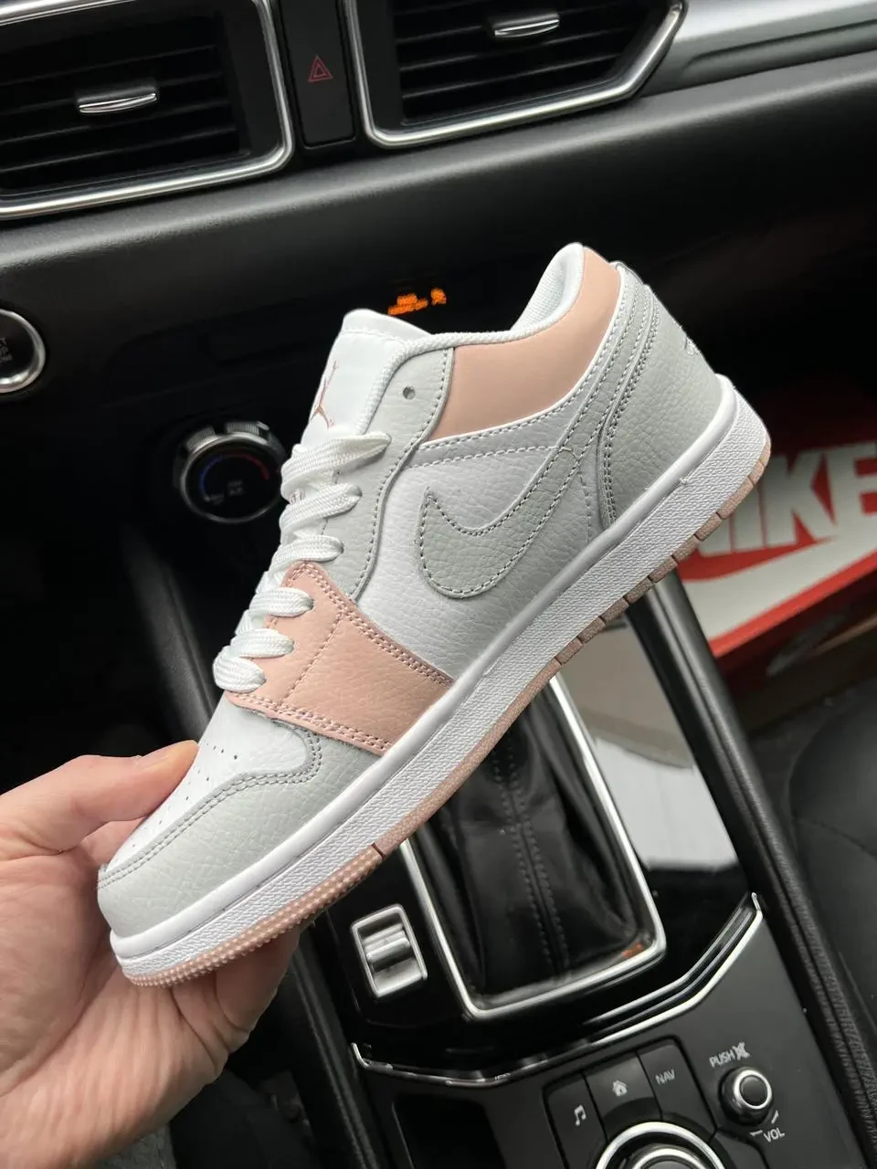 Кроссовки Nike Air Jordan 1 Low арт 21265 (найк, джордан, женские) 5