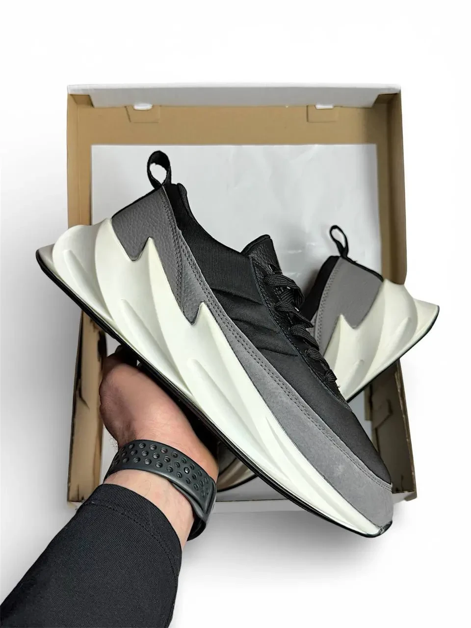 Кросівки Чоловічі Adidas Shark Black & Gray & White Арт 165 (Адідас Шаркс) 4