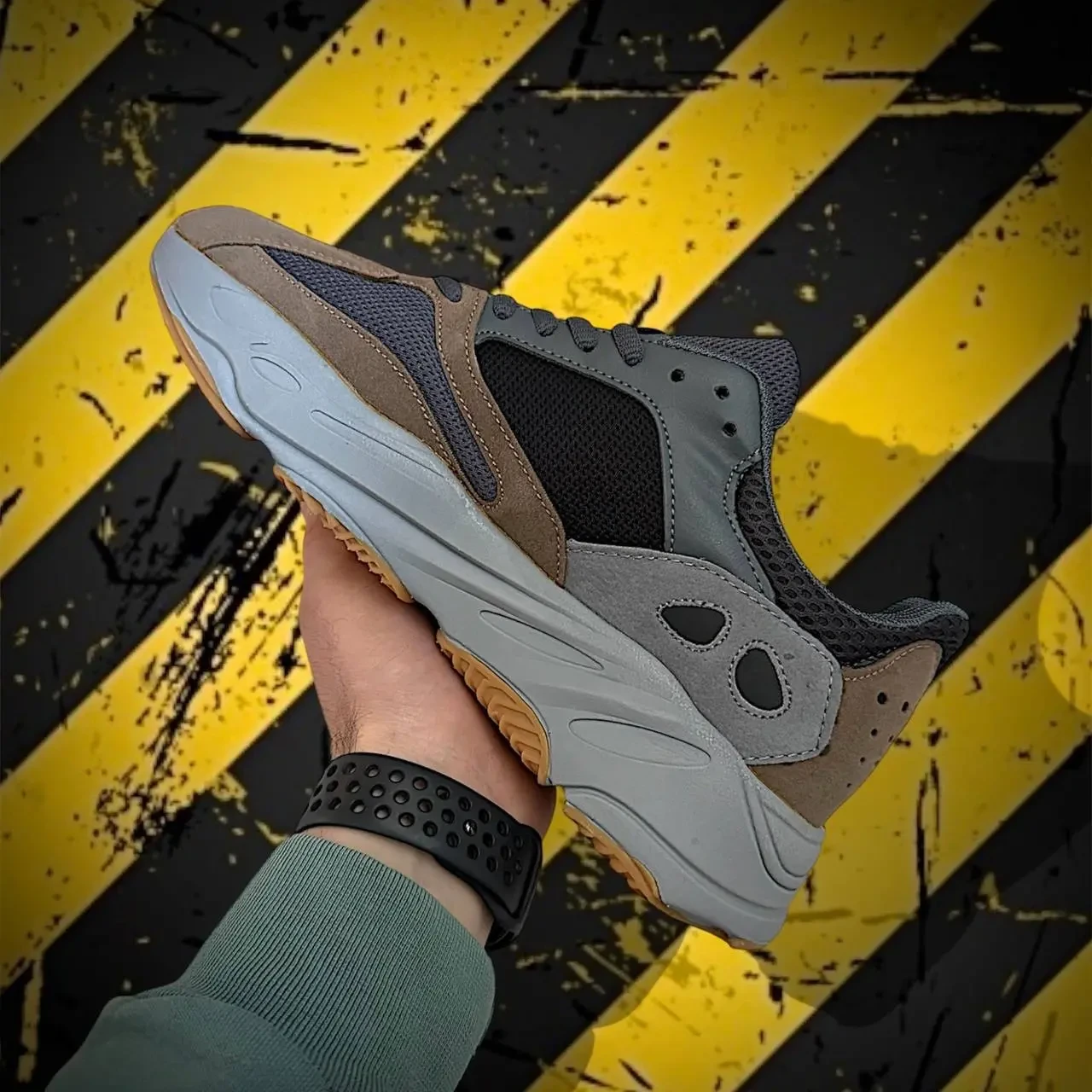 Кросівки Чоловічі Adidas Yeezy Boost 700 Black Brown Gray Арт 184 (Адідас Ізі) 6