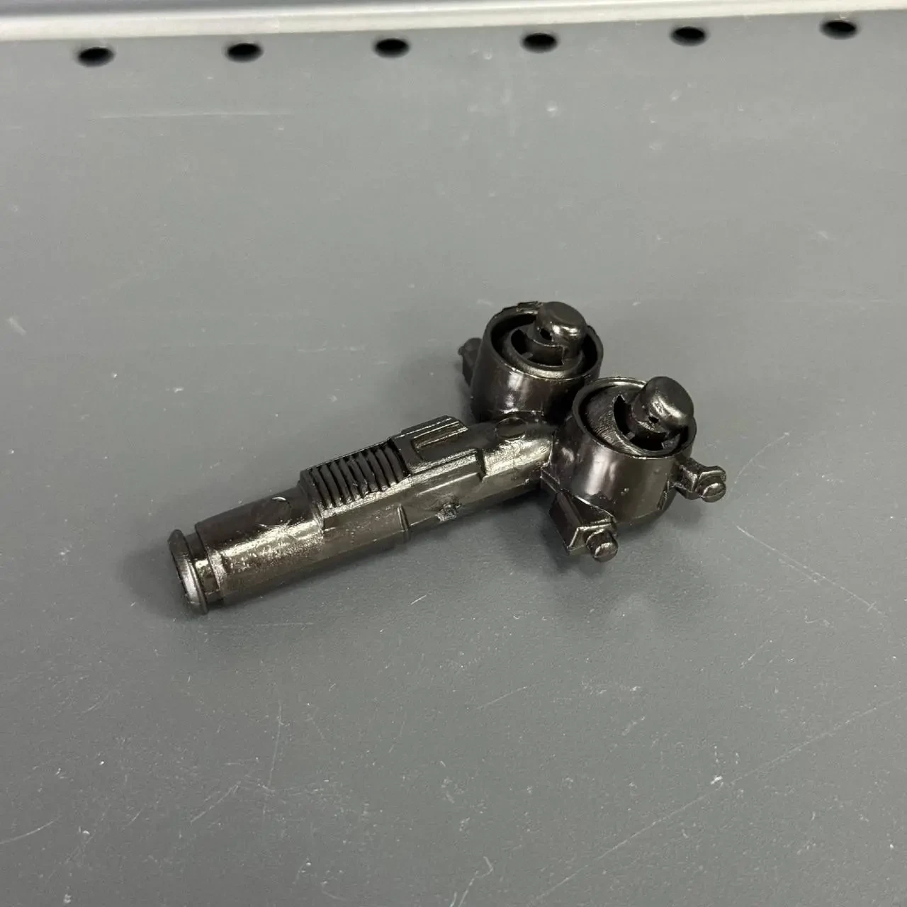 Форсунка омивача фари передньої, лівої Volkswagen 1k6955103