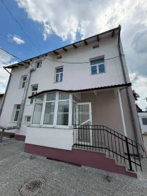 Оренда будівлі 328 м.кв., в. Є. Лисика Оренда будівлі 328 м.кв., в. Є. Лисика