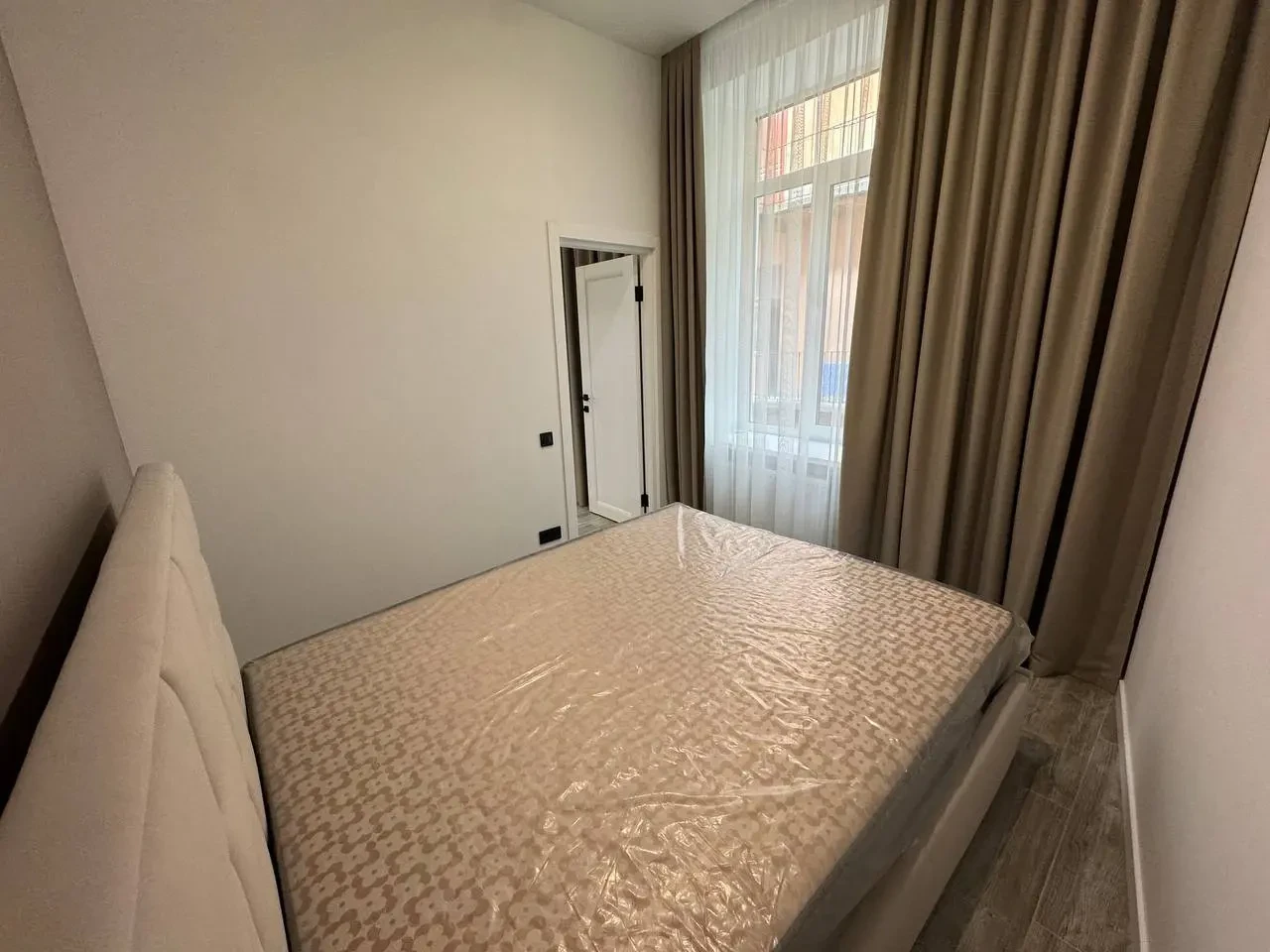 Оренда 1-кім. квартири 35 м.кв., в. академіка С. Єфремова 4