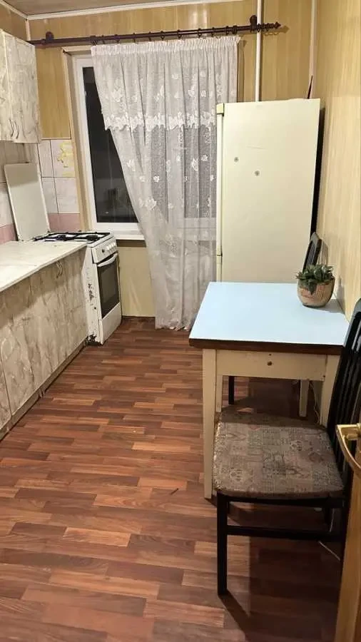 кімната Одеса, Хаджибейський, Героев Крут 49 8
