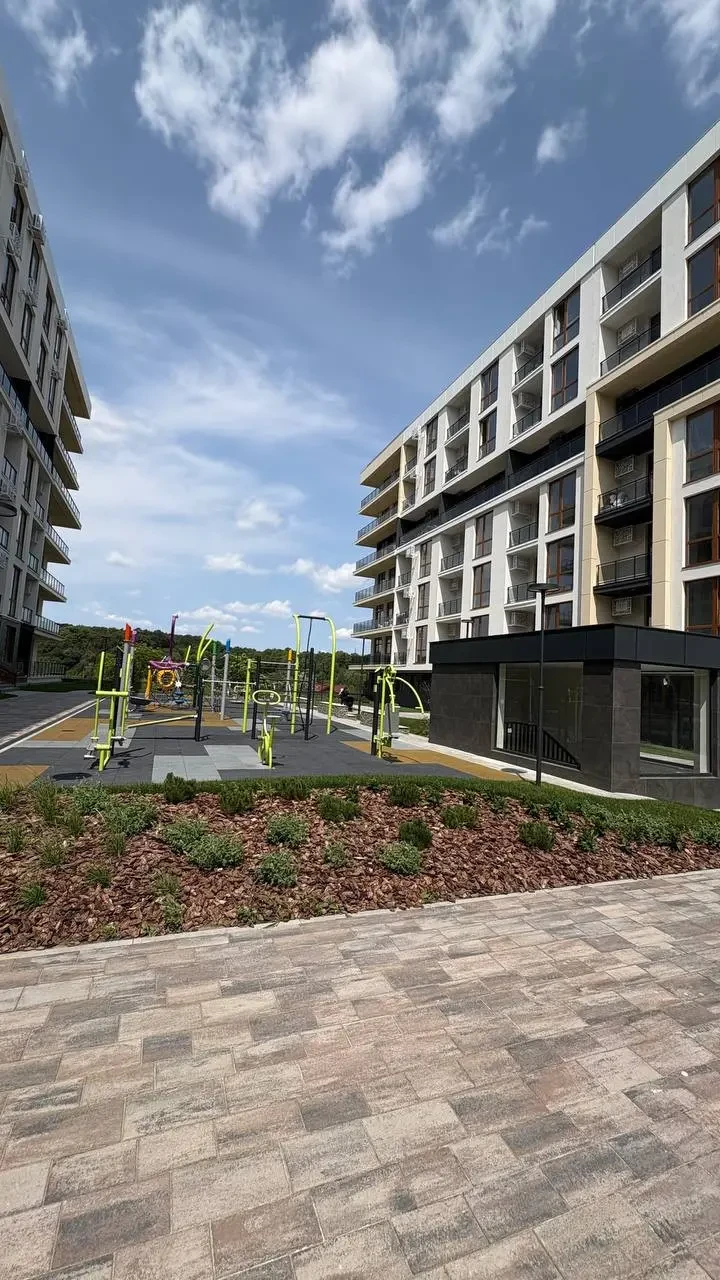 Продаж 2-кім. квартири 64 м.кв., в. Під Голоском