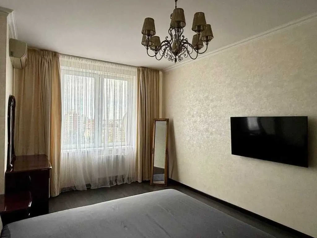 2-к квартира Київ, Шевченківський, Дмитрівська 80 17