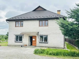 5-к будинок Яворівський, Мальчиці, Стуса