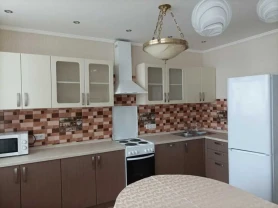 3-к квартира Київ, Дарницький, Миколи Бажана 8б