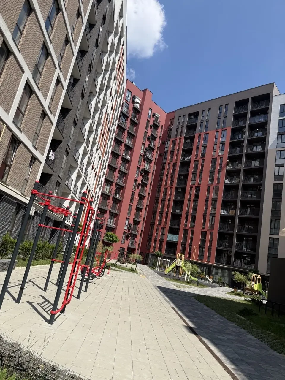 Продаж 1 кімнатної квартири вул. Лемківська 7