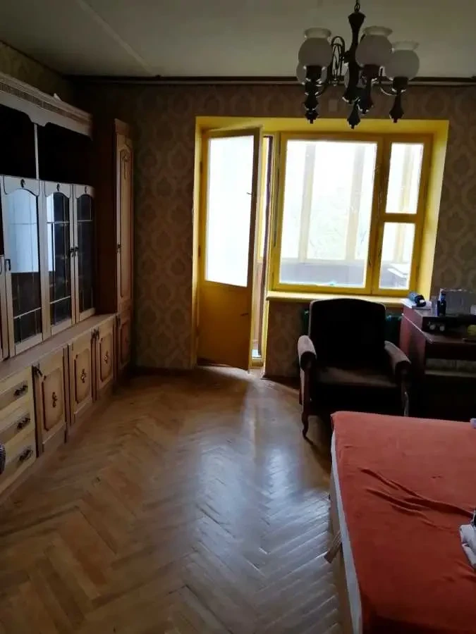 кімната Київ, Шевченківський, Дегтярівська 6