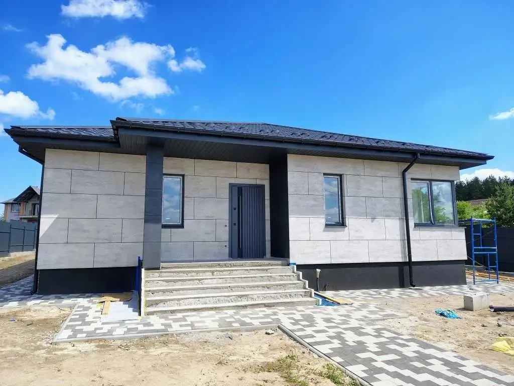 3-к квартира Фастівський, Крячки, Авіаторів 2