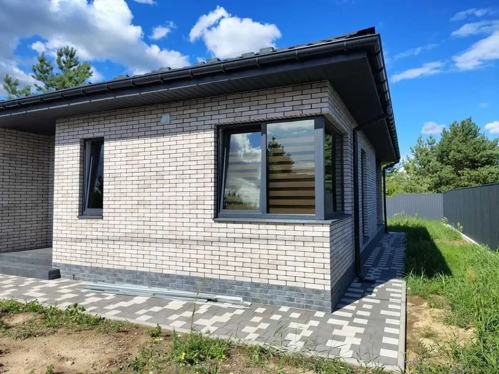 4-к будинок Фастівський, Крячки, Центральна 11