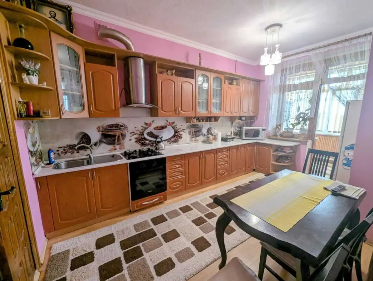 3-к квартира Білоцерківський, Біла Церква, Героїв Чорнобиля 8 3