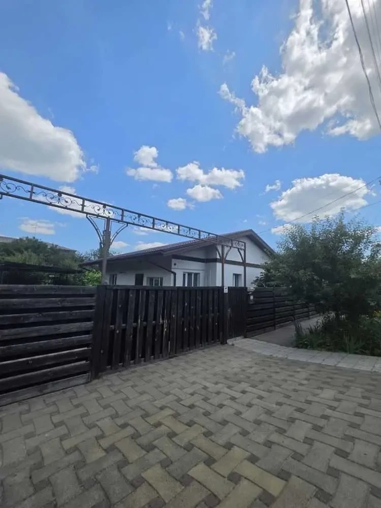 4-к будинок Білоцерківський, Біла Церква, Коцюбинського 3