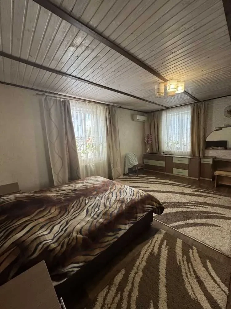 4-к будинок Білоцерківський, Біла Церква, Коцюбинського 8