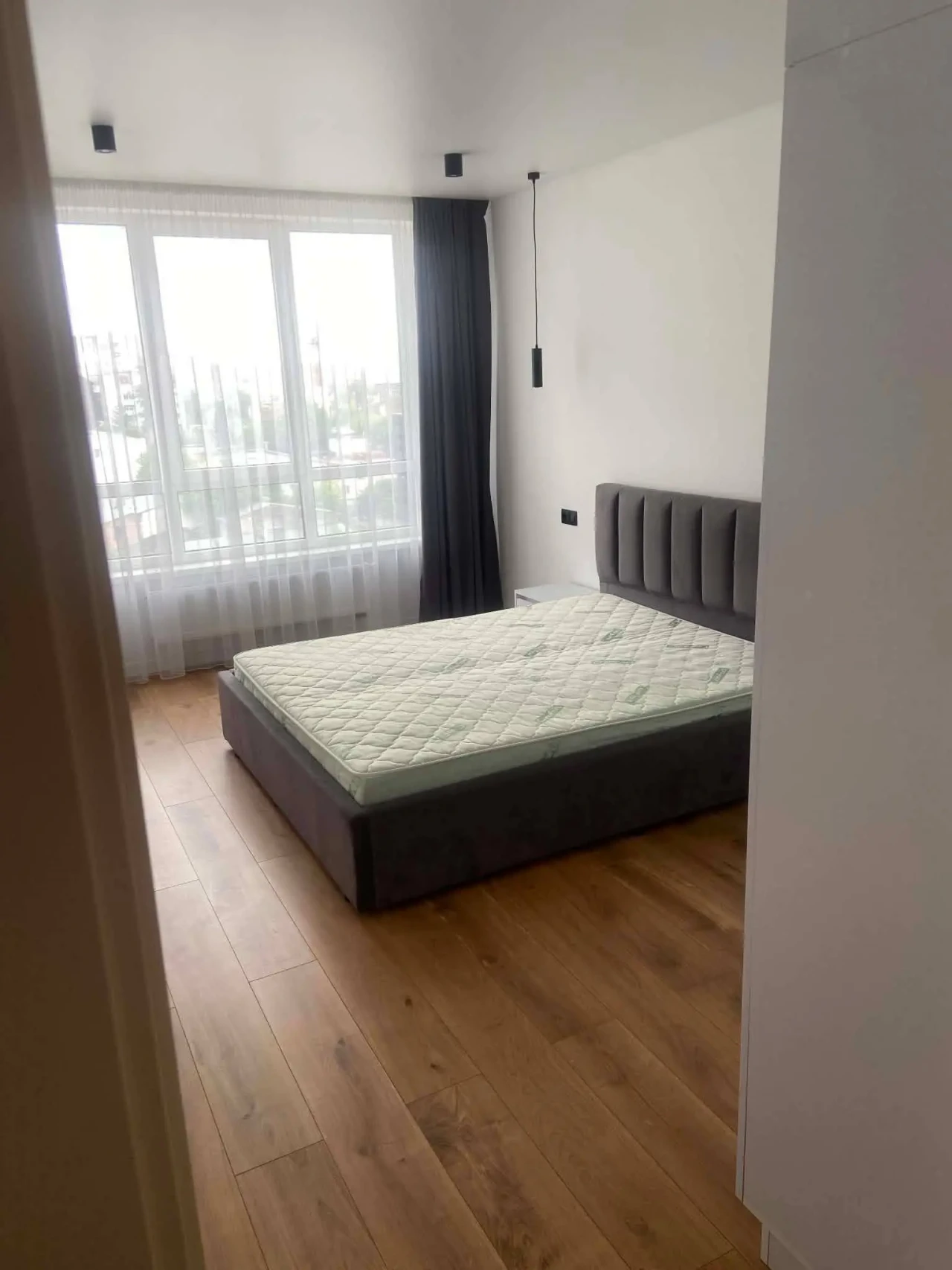 Оренда 1-кім. квартири 48 м.кв., в. Замарстинівська 10
