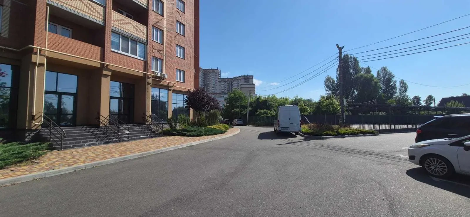 торгові площі Бориспільський, Бориспіль, Київський шлях 102 17