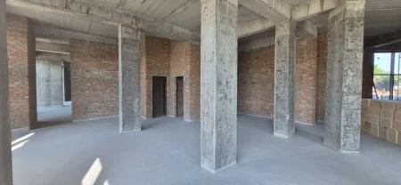 торгові площі Бориспільський, Бориспіль, Київський шлях 102