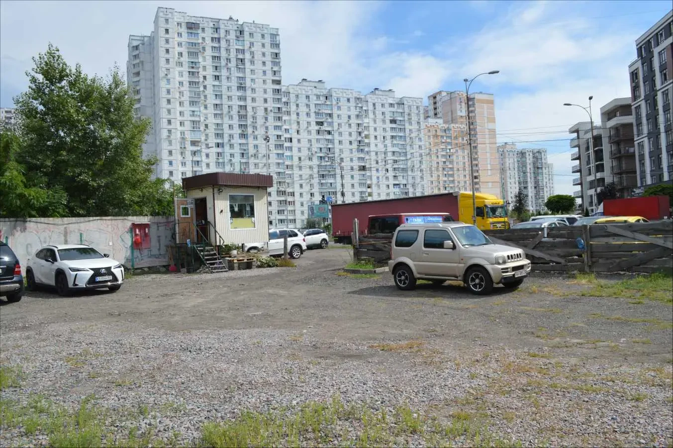 ділянка під житлову забудову Київ, Деснянський, Милославська 13
