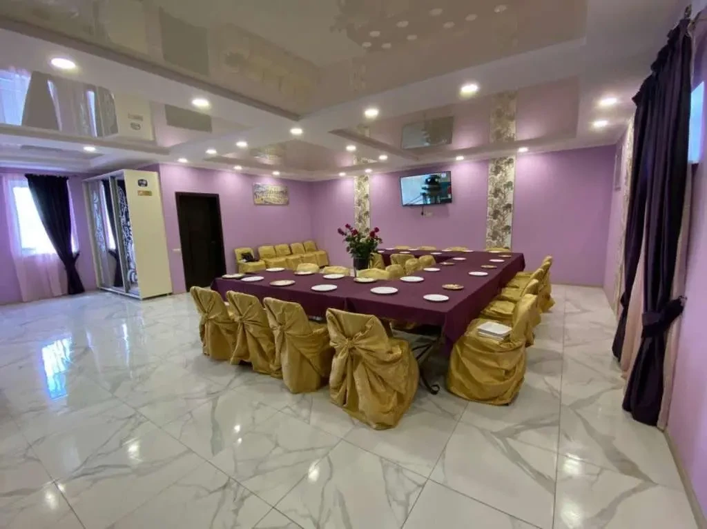 8-к будинок Київ, Деснянський, Карла Маркса 7