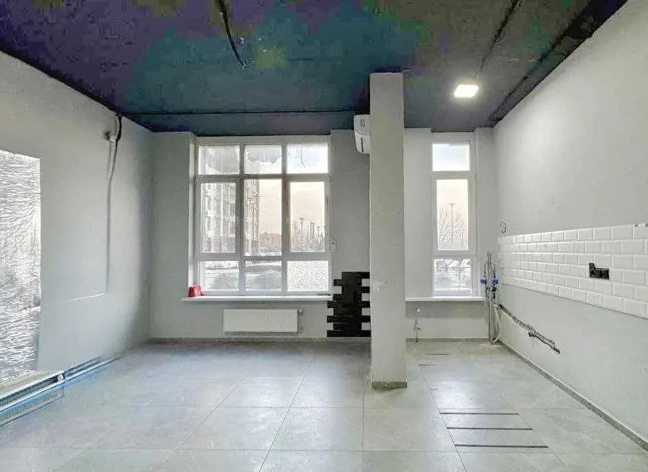 торгові площі Київ, Подільський, Тираспольська 52 12