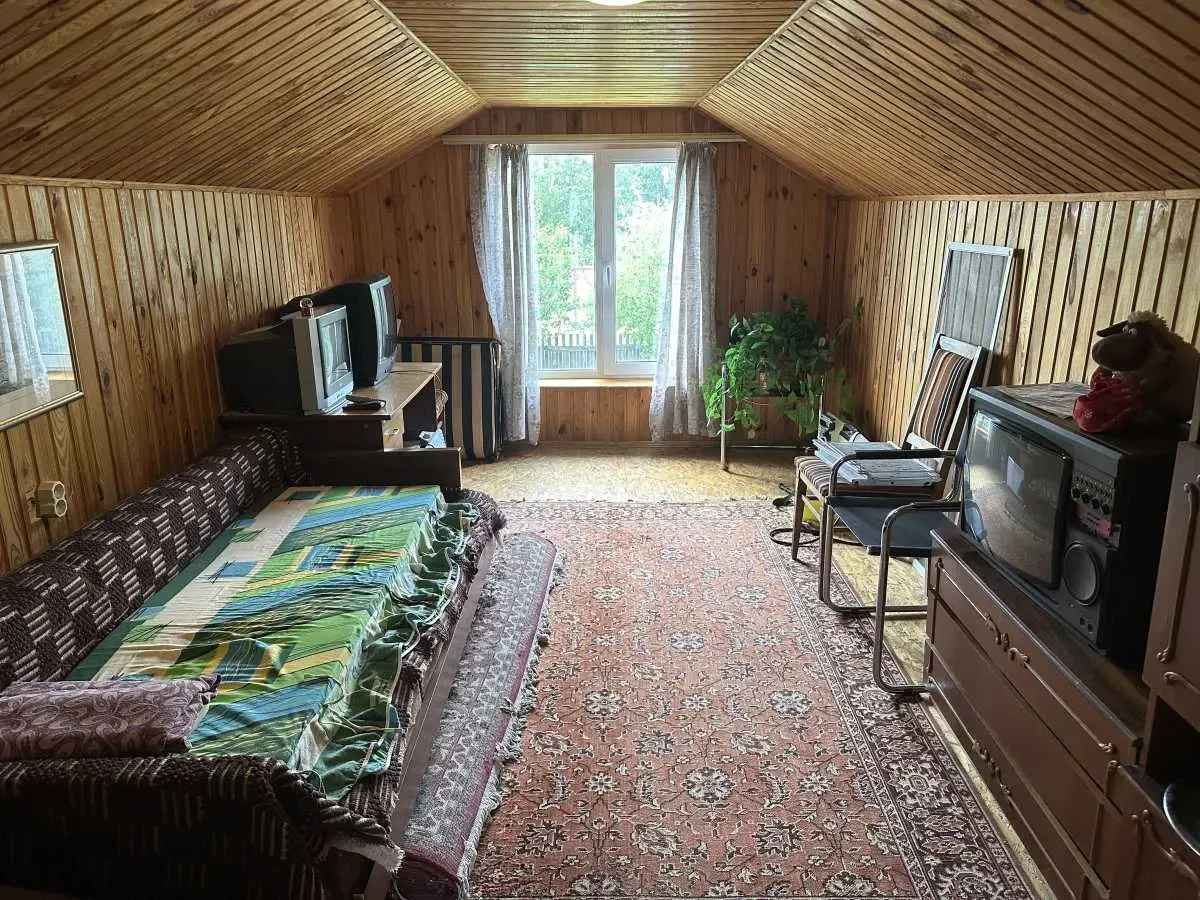 6-к дача Київ, Дарницький, 15-а Ентузіастів 20
