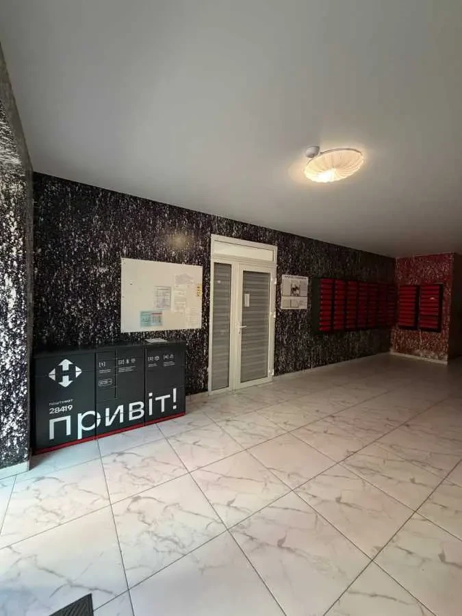 приміщення, будівлі Фастівський, Гатне, Покровська 2/1 4