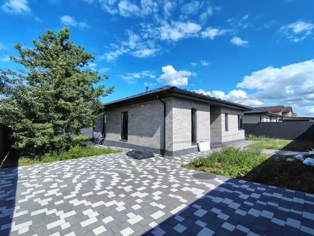 4-к будинок Фастівський, Крячки, Центральна 9