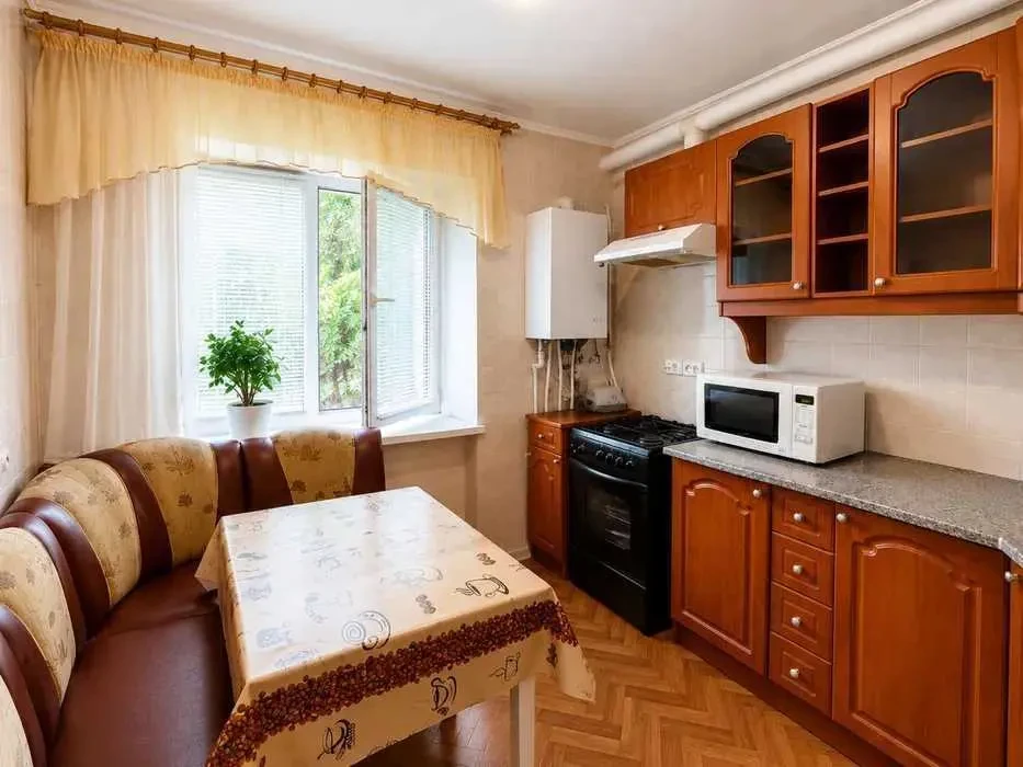 2-к квартира Білоцерківський, Пшеничне, Леніна 7