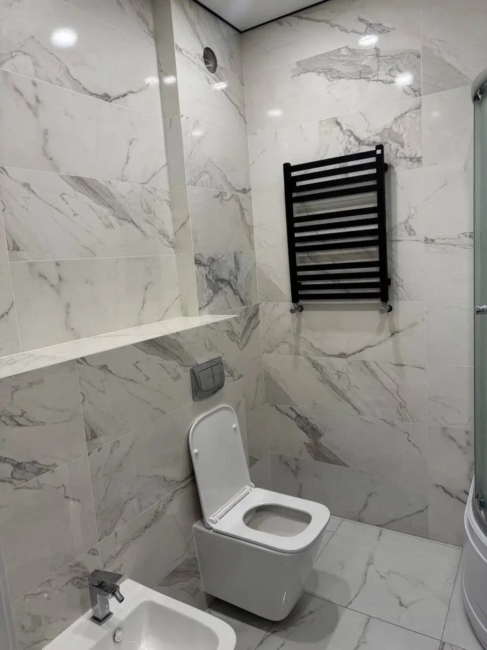 Продаж 2-кім. квартири 55 м.кв., в. Малоголосківська 4