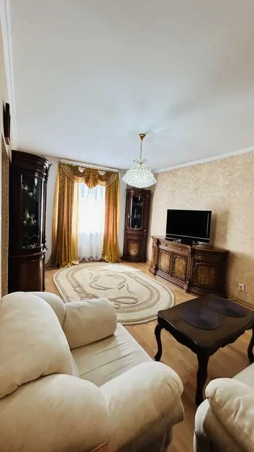 3-к квартира Луцьк, Шептицького 30 3