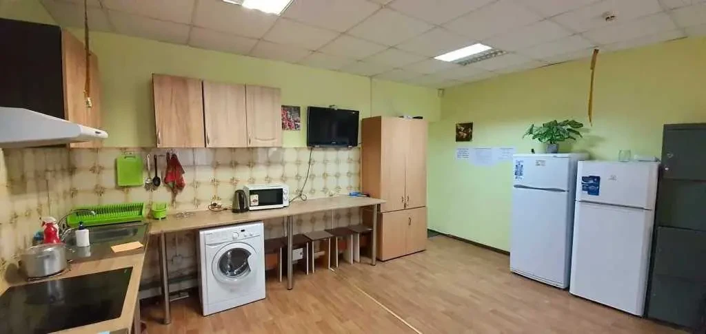 торгові площі Київ, Голосіївський, Саксаганського 67 7