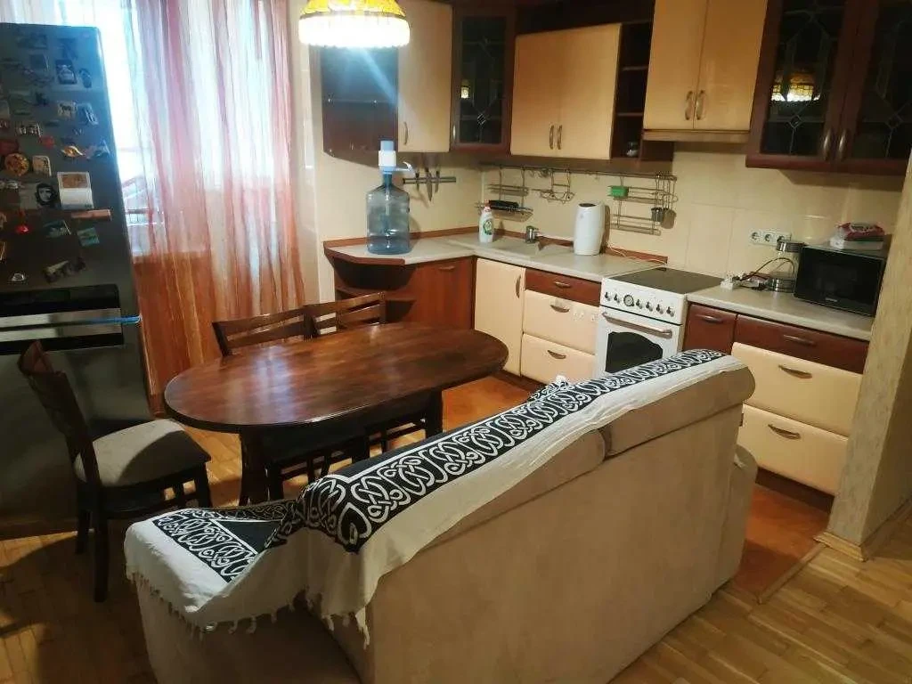 2-к квартира Київ, Дарницький, Анни Ахматової 47