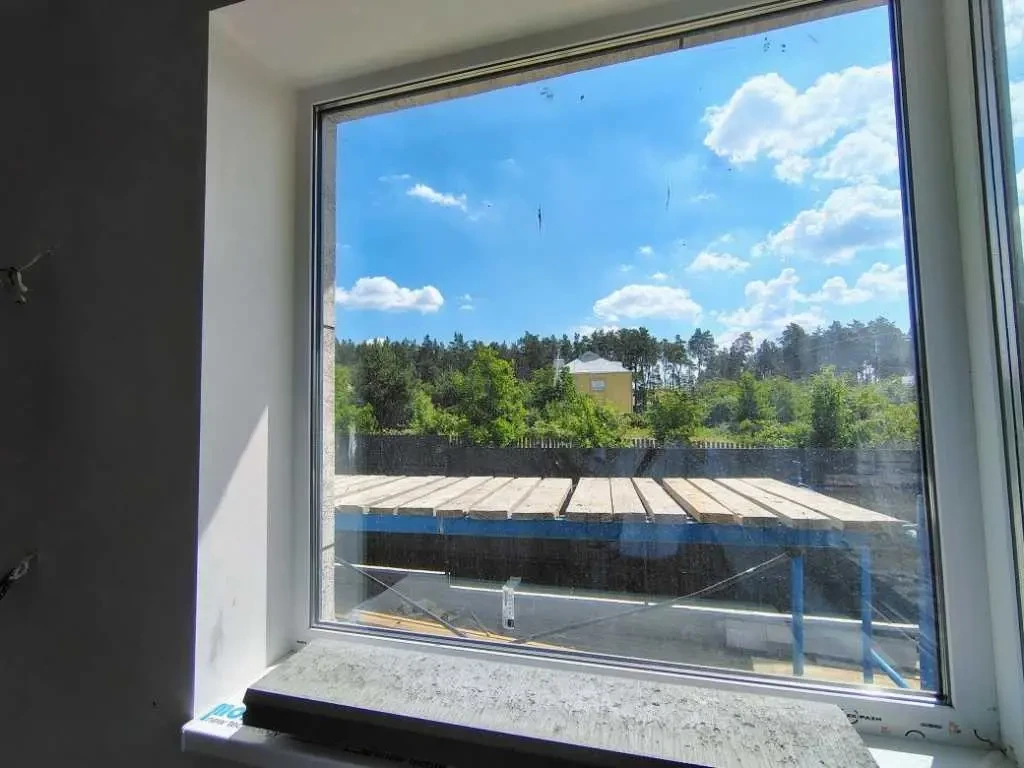 3-к квартира Фастівський, Крячки, Авіаторів 16