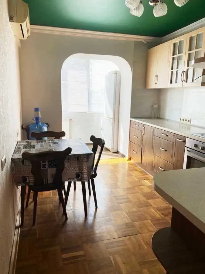 3-к квартира Київ, Печерський, Мічуріна 4 2